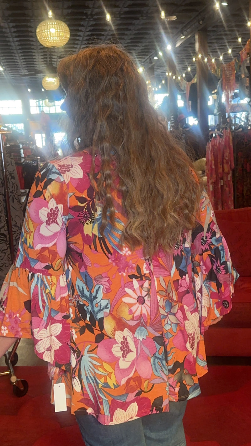 Love The Colors in This Slinky Fabric Tunic Top